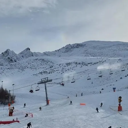 Nyaraló A Little Traditional French House *