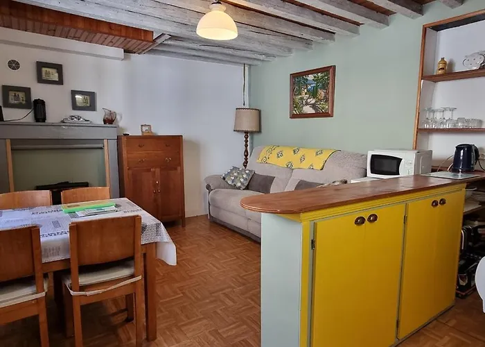 A Little Traditional French House Dom wakacyjny